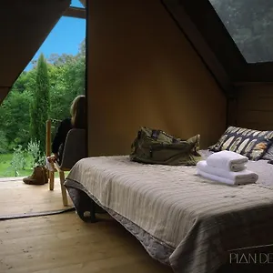 https://glamping-pian-delle-ginestre.it-tuscanyhotel.com
