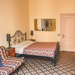 Penzion Casa Verdi - House Of Travelers, Katánie